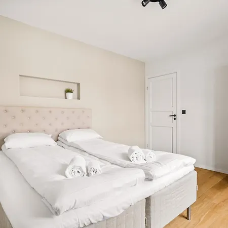 Spacious Gem In Old Town I New 2025 I 3 Bed 2 Bath Appartement Bergen