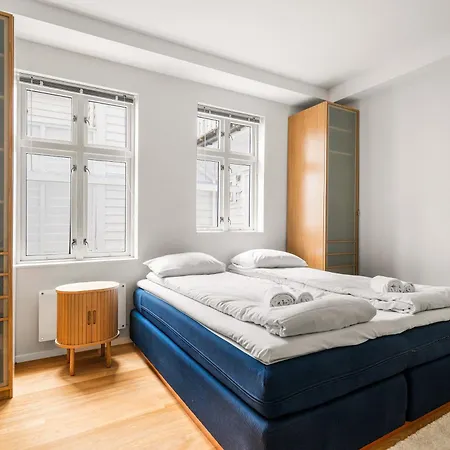 Lejlighed Spacious Gem In Old Town I New 2025 I 3 Bed 2 Bath Bergen