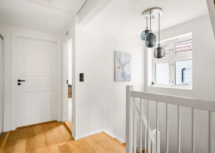 Apartament Spacious Gem In Old Town I New 2025 I 3 Bed 2 Bath *