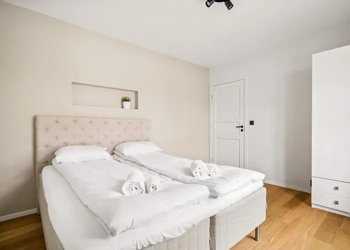 Spacious Gem In Old Town I New 2025 I 3 Bed 2 Bath Apartament Bergen